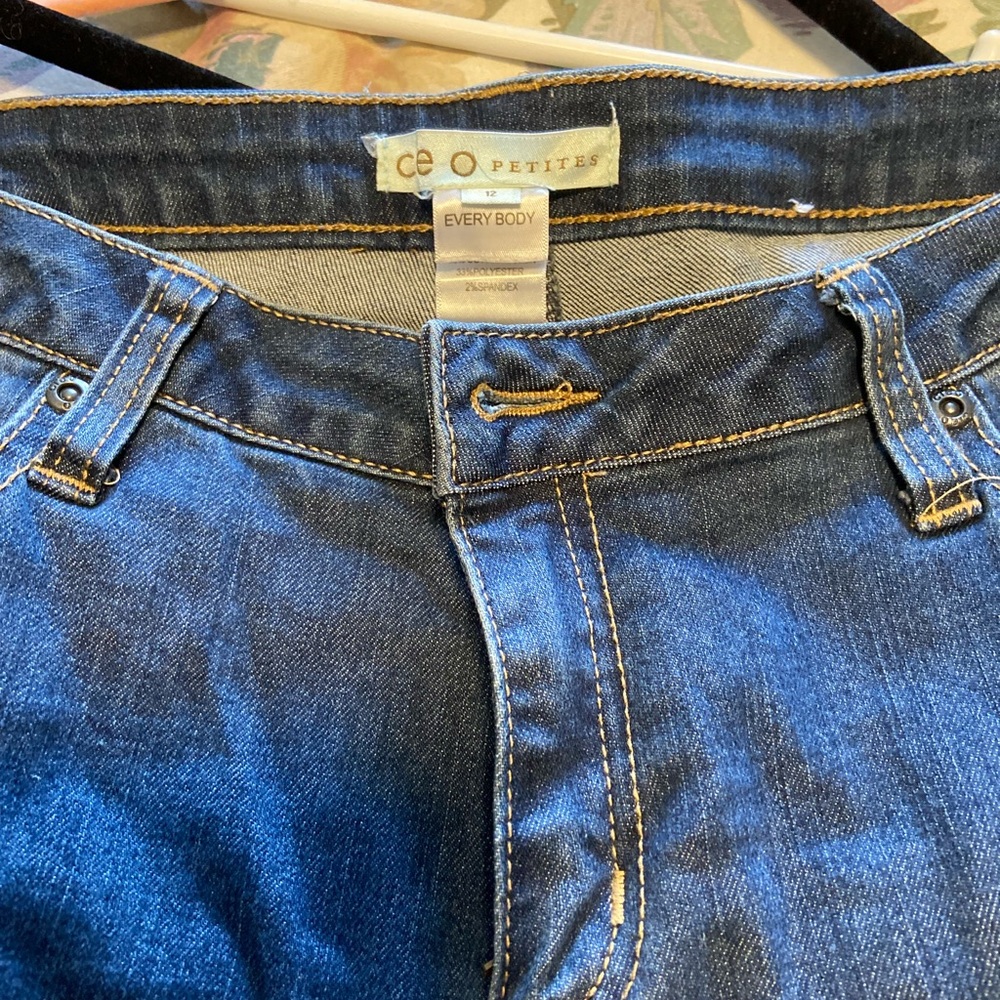 Blue ladies ankle length jeans by Cleo